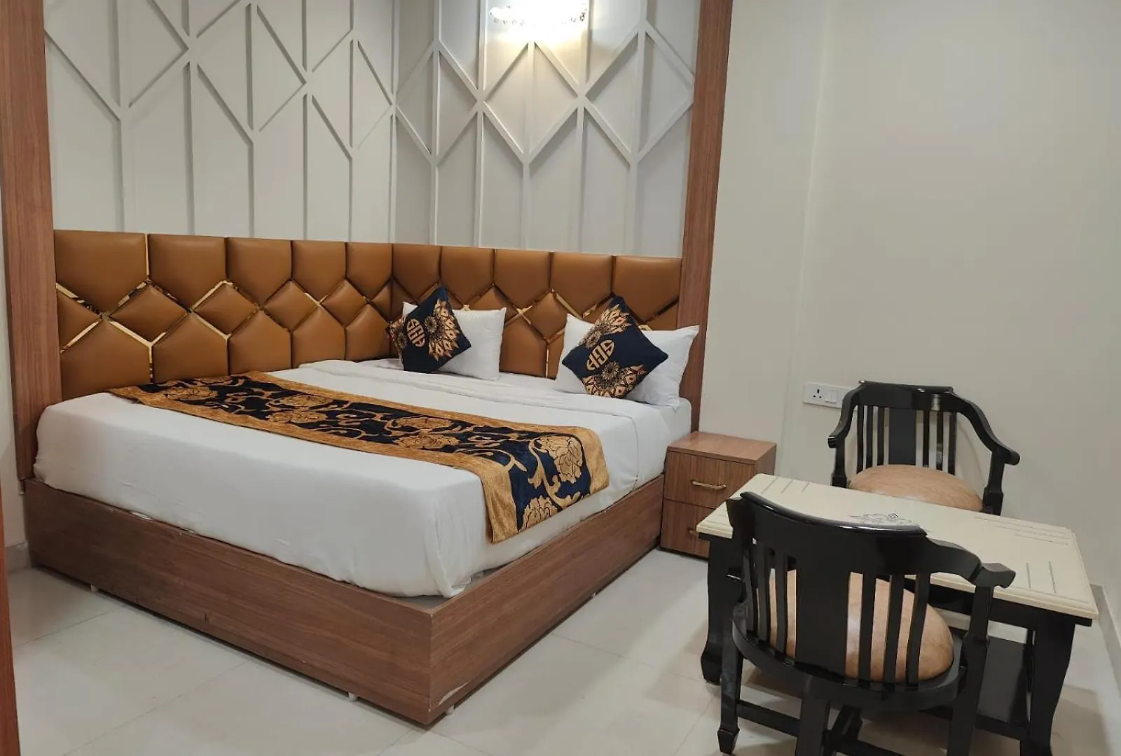 Hotel Nova Suites-Delhi Airocity New Delhi 5*,